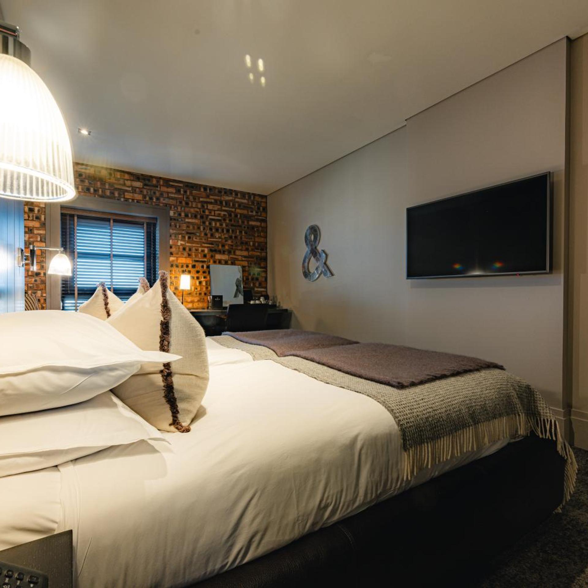 Room, Twin Beds