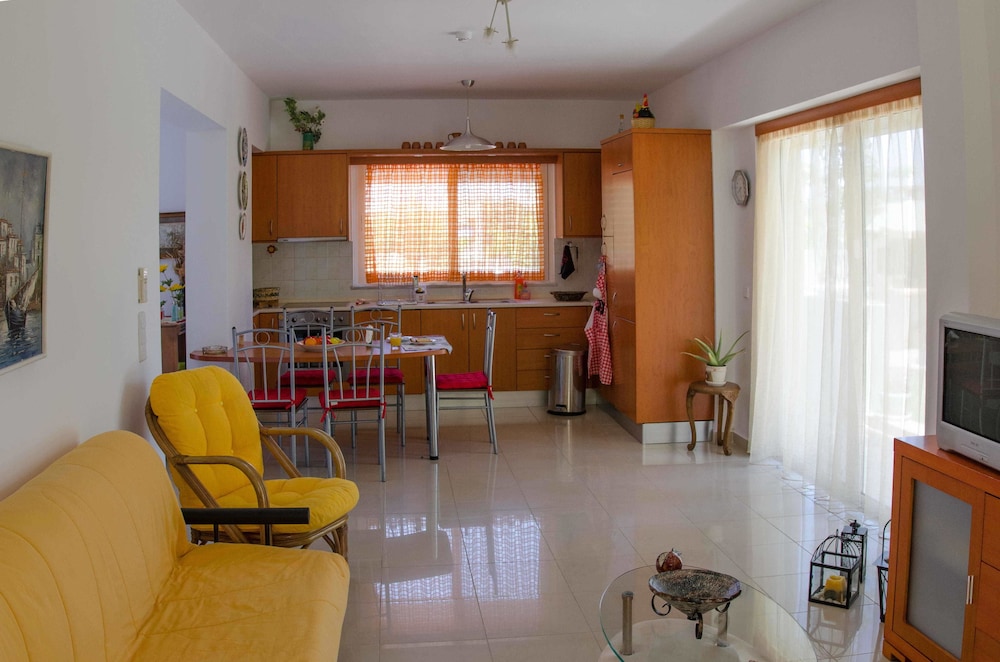 Graziella Apartments 35/51