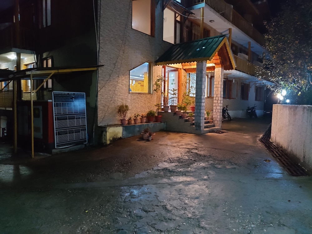 Hotel Mountain Face By Snow City Hotels 35/49