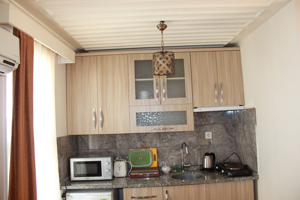 Jasmine Apartment 6/55