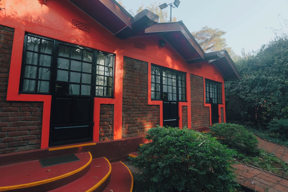 Octagon Lodge 2/50