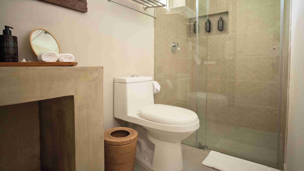 The Providence Hotel Boutique 50/50