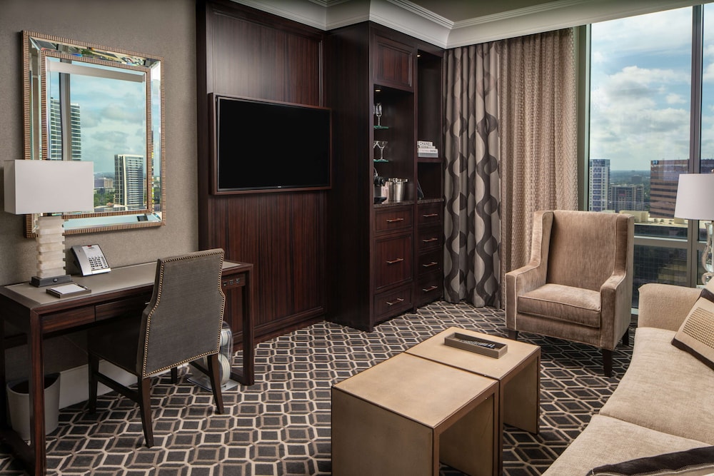 The Post Oak Hotel at Uptown Houston 66/74