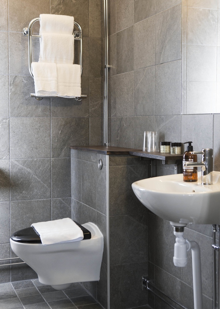 Hotell Bla Blom 46/50