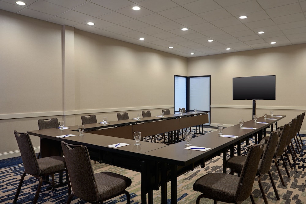 Delta Hotels Minneapolis Northeast 29/47