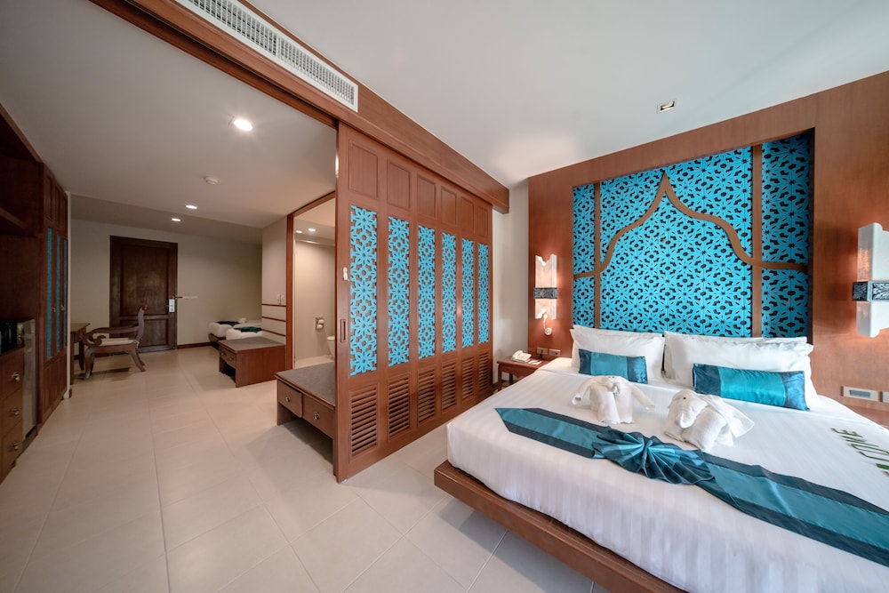 Rawai Palm Beach Resort 22/63