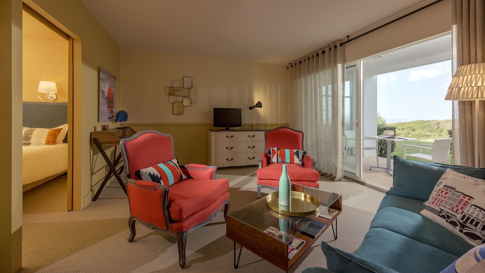 Hotel La Reserve 50/77