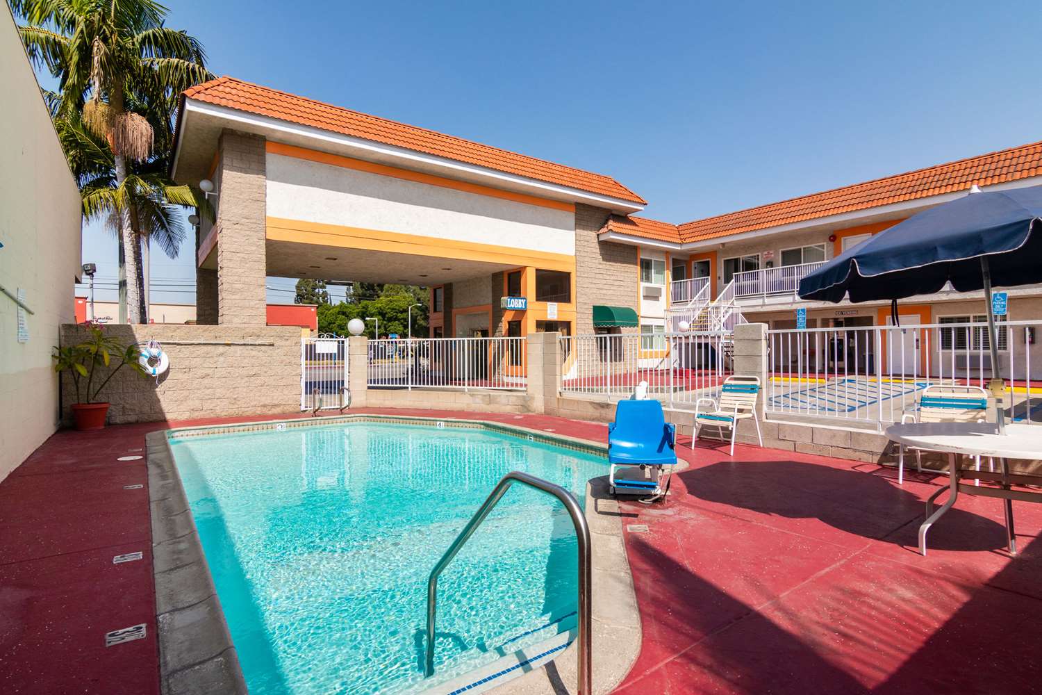 Rodeway Inn Artesia Cerritos 3/10