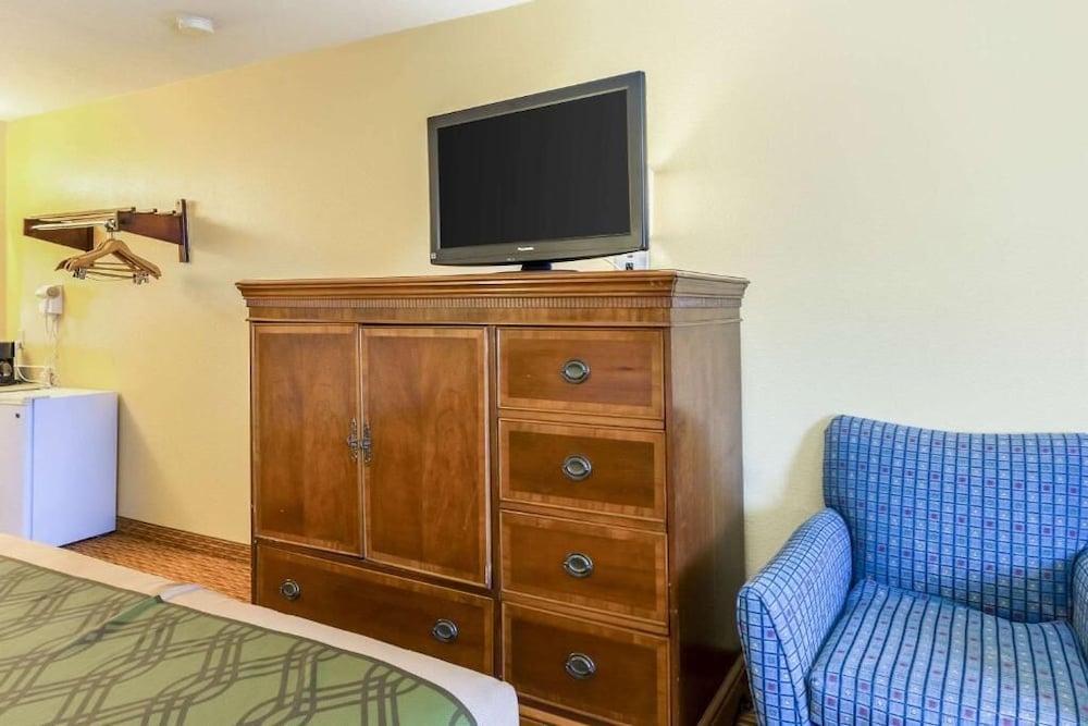 The Residency Inn 9/16