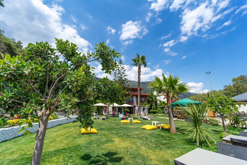 Iskelem Hotel 39/50
