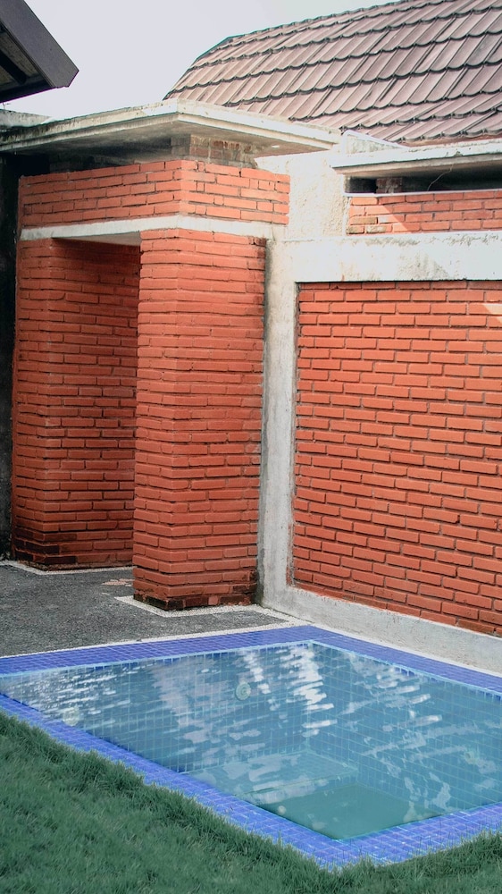 Sri Abi Ratu Villa 27/50