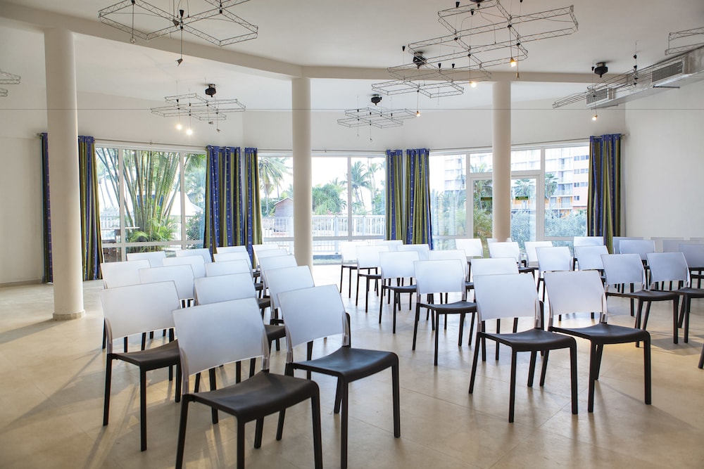 Hotel Arawak Beach Resort 45/52