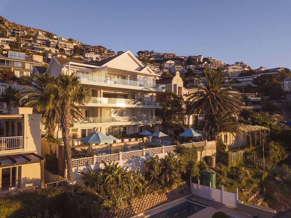 The Clarendon - Bantry Bay 1/50