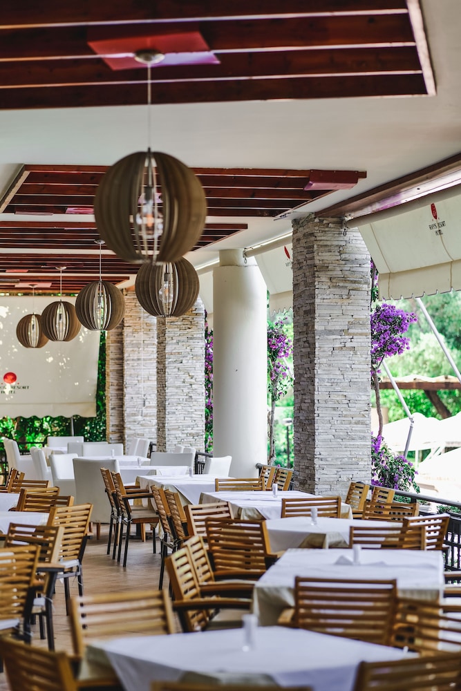 Rapos Resort 30/50