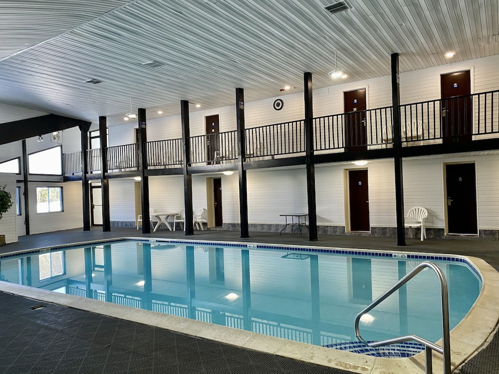 Beacon Inn and Suites 3/40