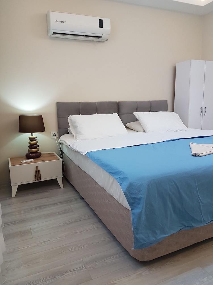Yesilyurt Residence 6/22
