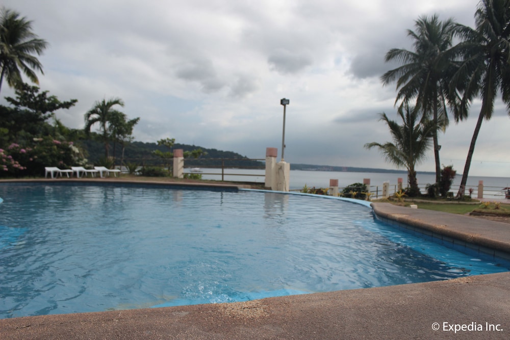 Subic Grand Seas Resort 31/33