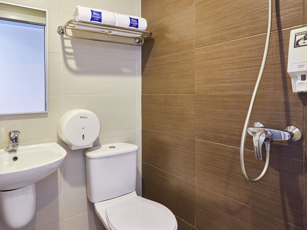 Ibis Budget Singapore West Coast 63/63