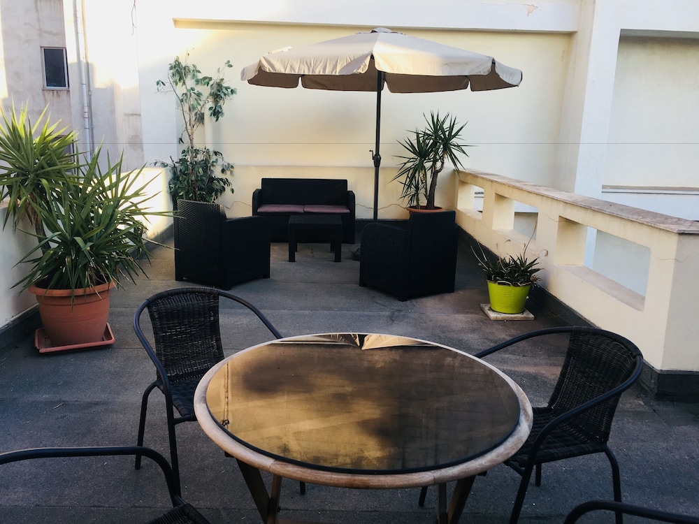 Concierge Athens Ii 36/50