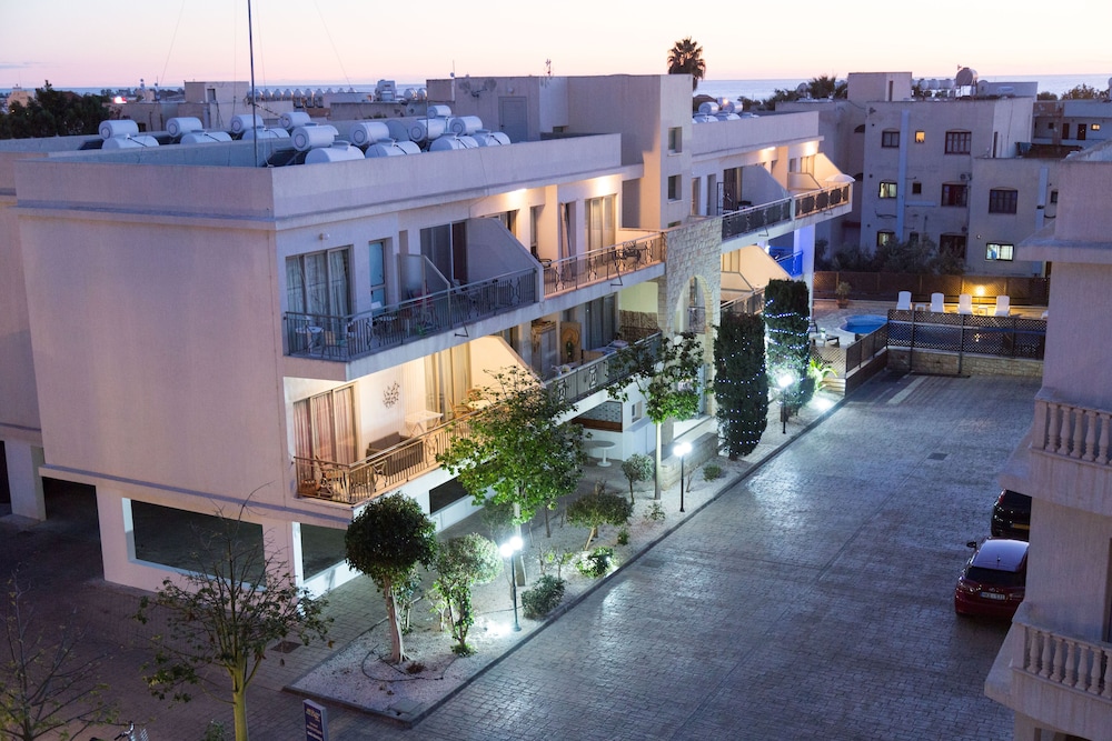 Kings Holiday Apartments 5/42