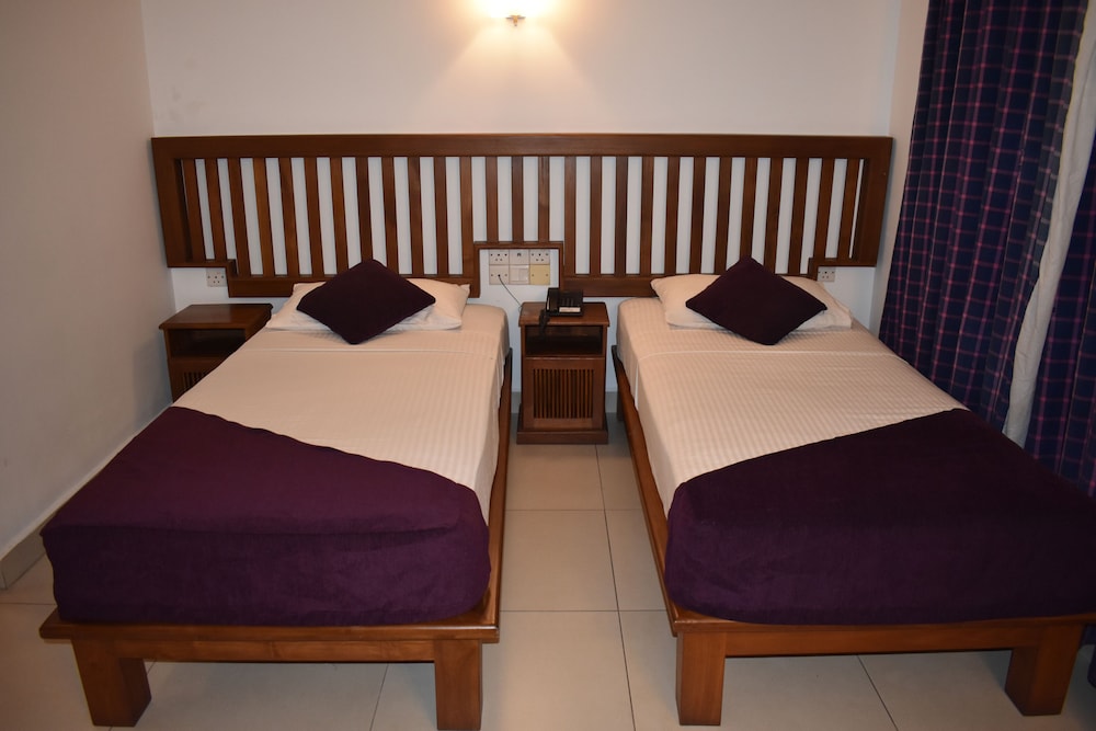 Port View City Hotel 35/46