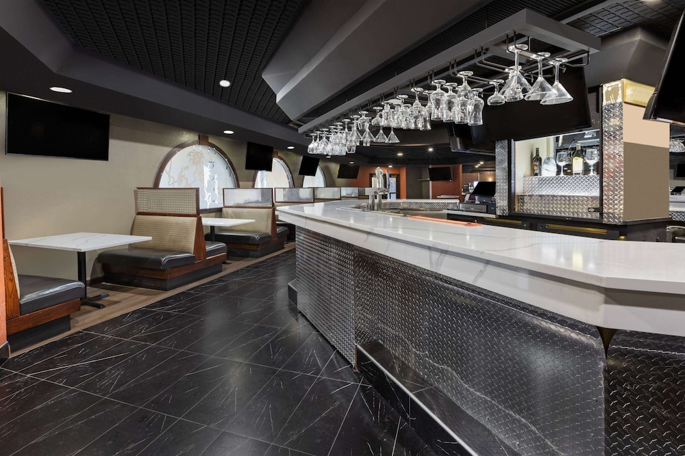 Wingate by Wyndham Troy 12/50