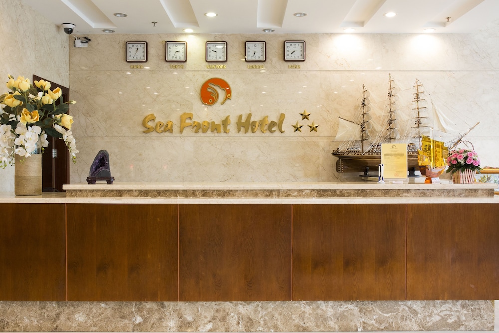 Sea Front Hotel 9/70