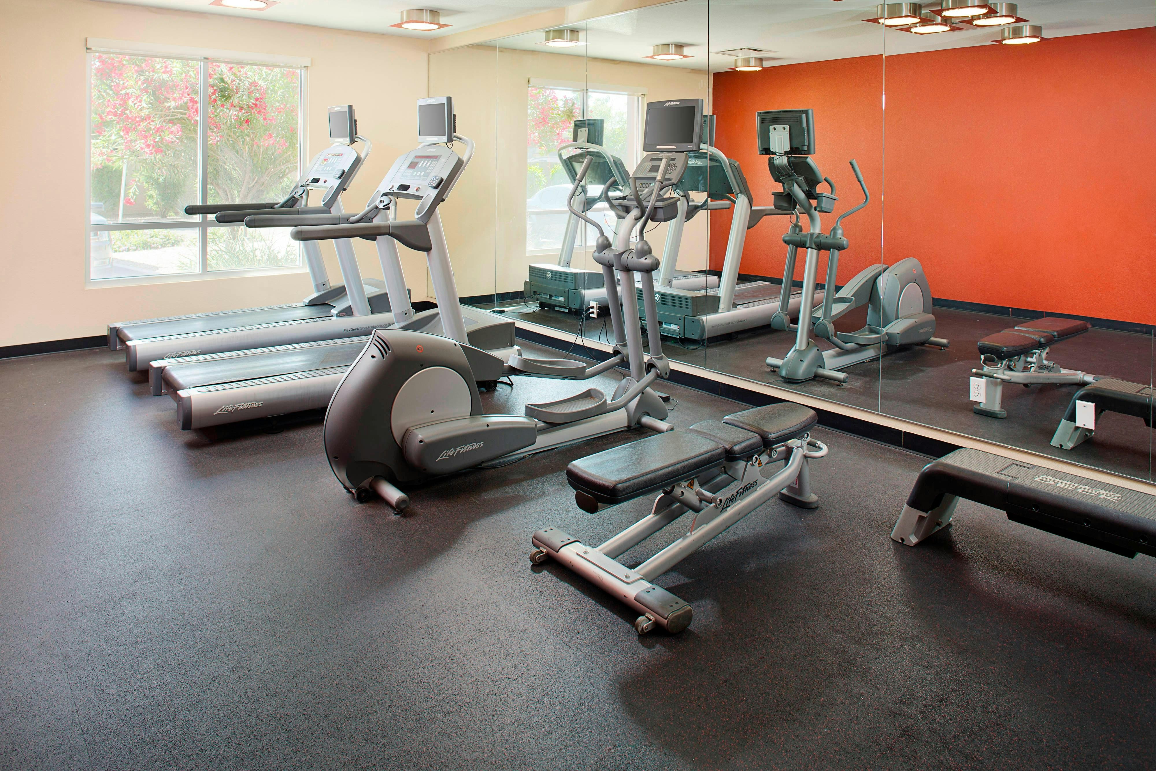 TownePlace Suites by Marriott Phoenix Goodyear 15/30