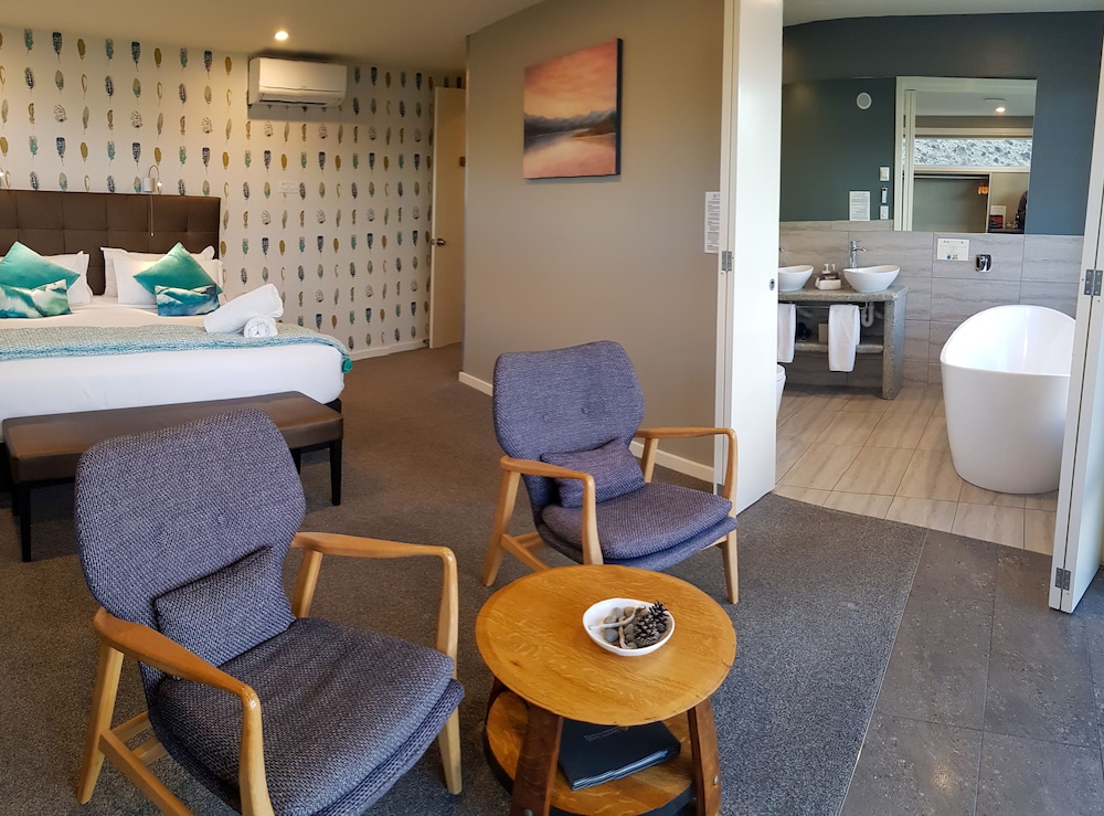 Lakestone Lodge 13/38