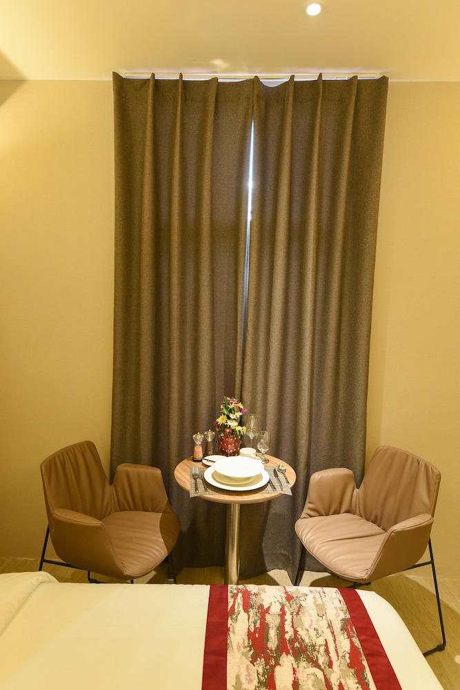 Red Hotel Cubao 45/64