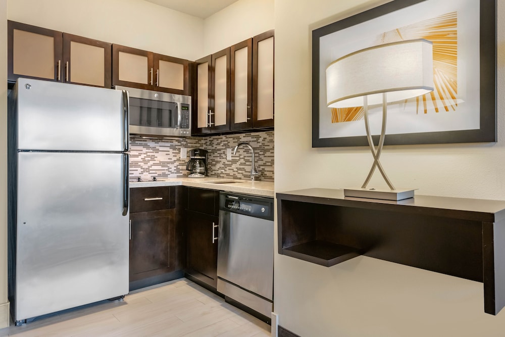 Staybridge Suites St. Petersburg FL 29/79