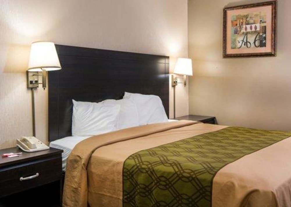 Econo Lodge Selma - Smithfield 13/25