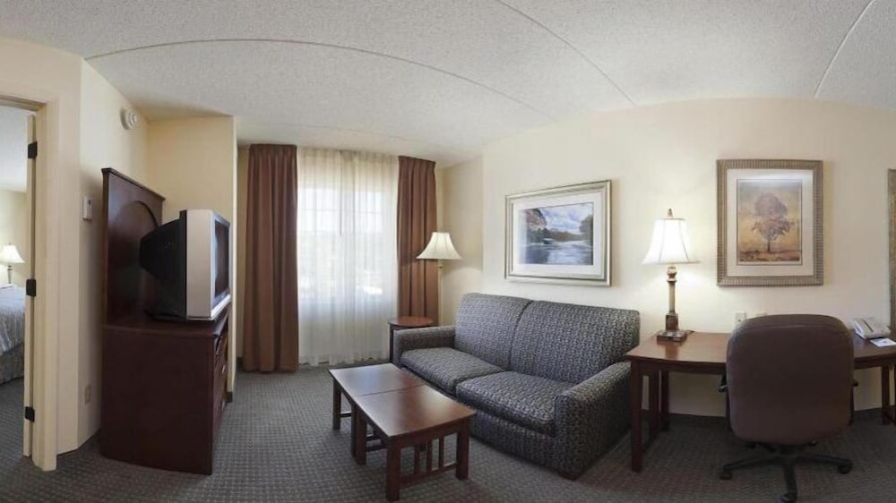 Staybridge Suites Cleveland Mayfield Heights Beachwood 41/68
