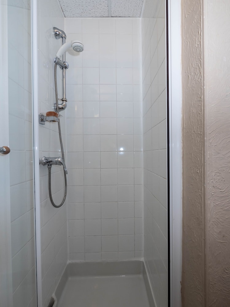 Oyo Pier Hotel Rhyl 39/40
