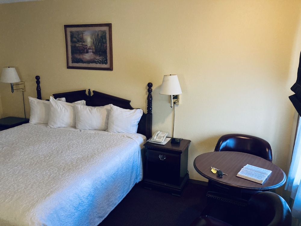 Honeysuckle Inn - Mountain View 14/50