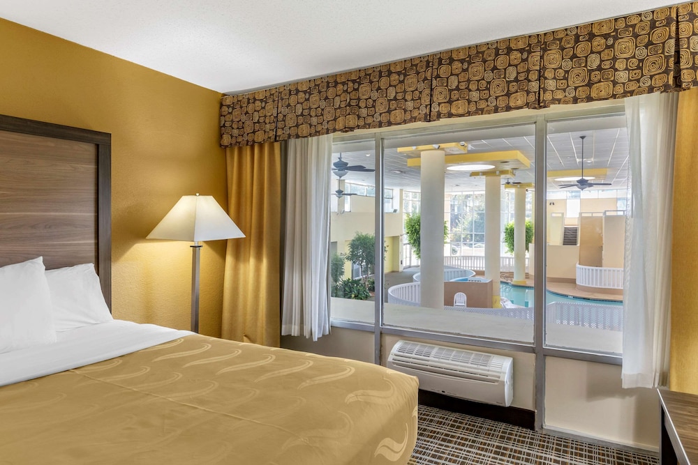 Quality Inn and Suites Greensboro High Point 15/44