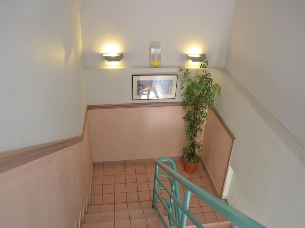 West Plaza Hotel Desekel 11/43
