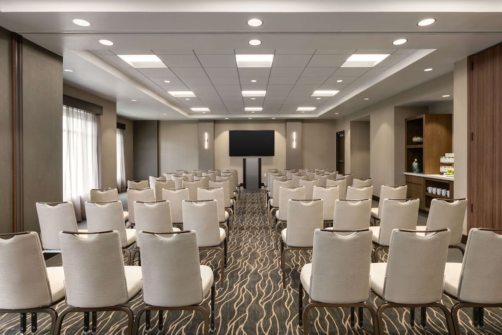 Hyatt Place Fort Lee / George Washington Bridge 23/31