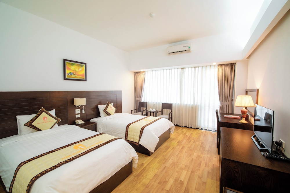 DELUXE, TWIN BEDS
