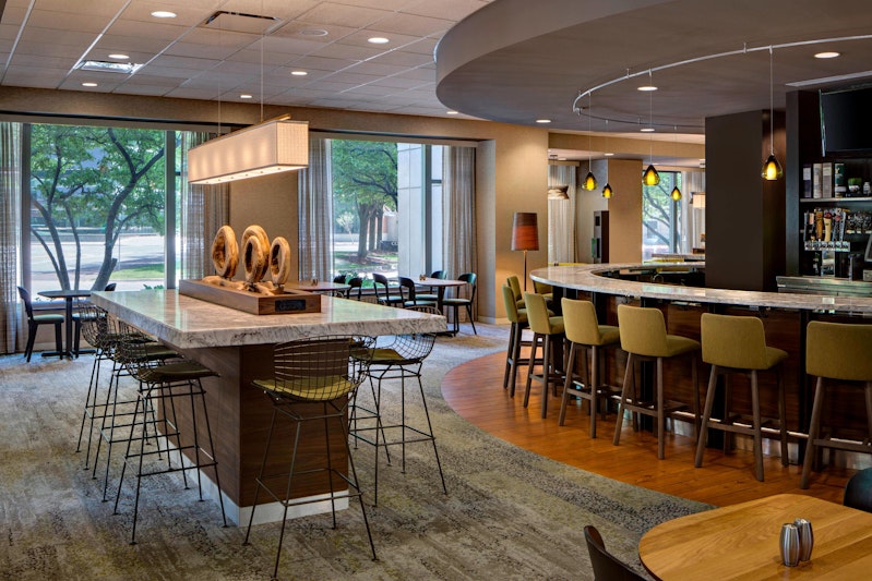 Courtyard By Marriott Downtown Grand Rapids 5/12