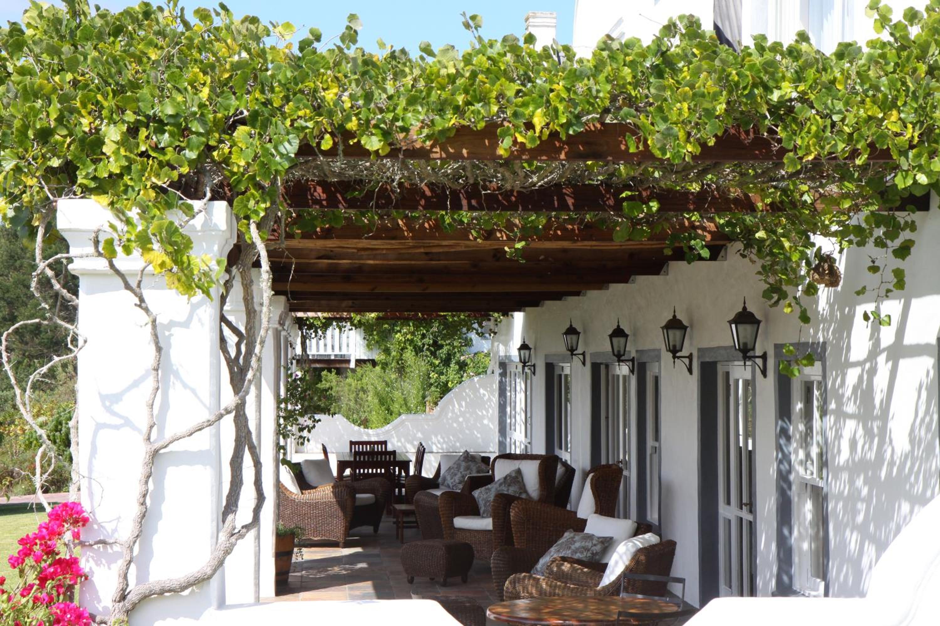 Fynbos Ridge Country House & Cottages 15/16