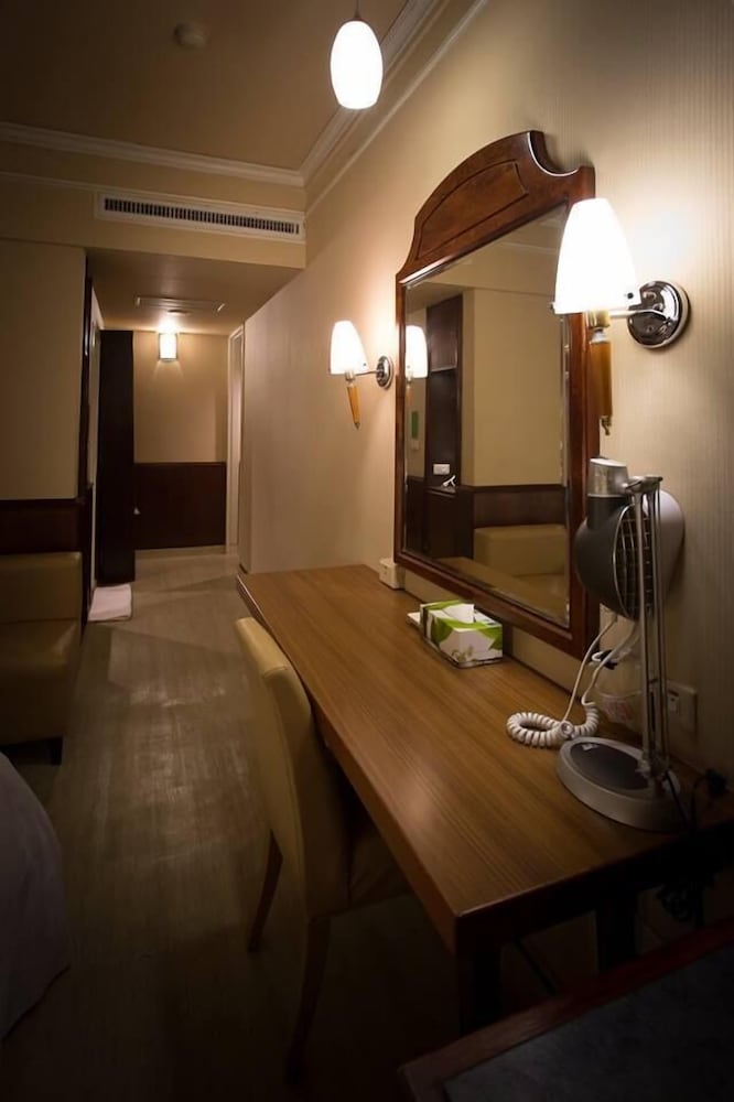 Seed Hotel 16/25