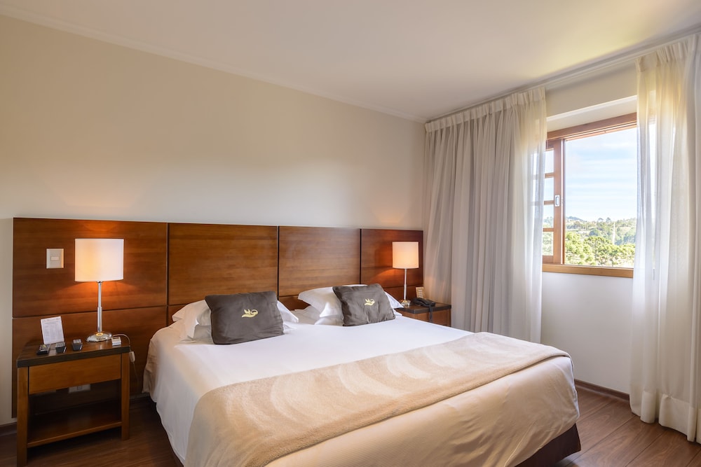 DELUXE, SUITE