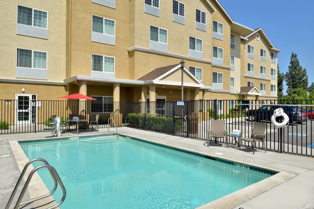 Towneplace Suites Marriott Cal Expo 6/50