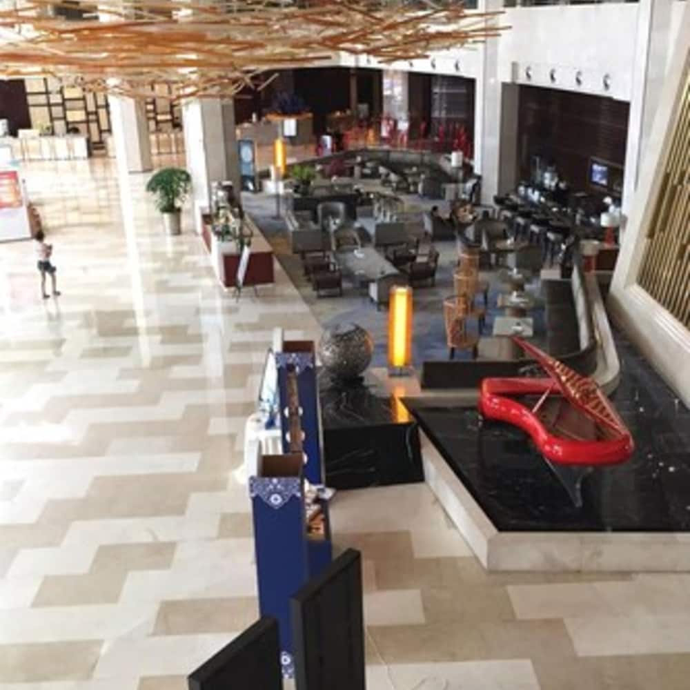 Crowne Plaza Taizhou 64/75