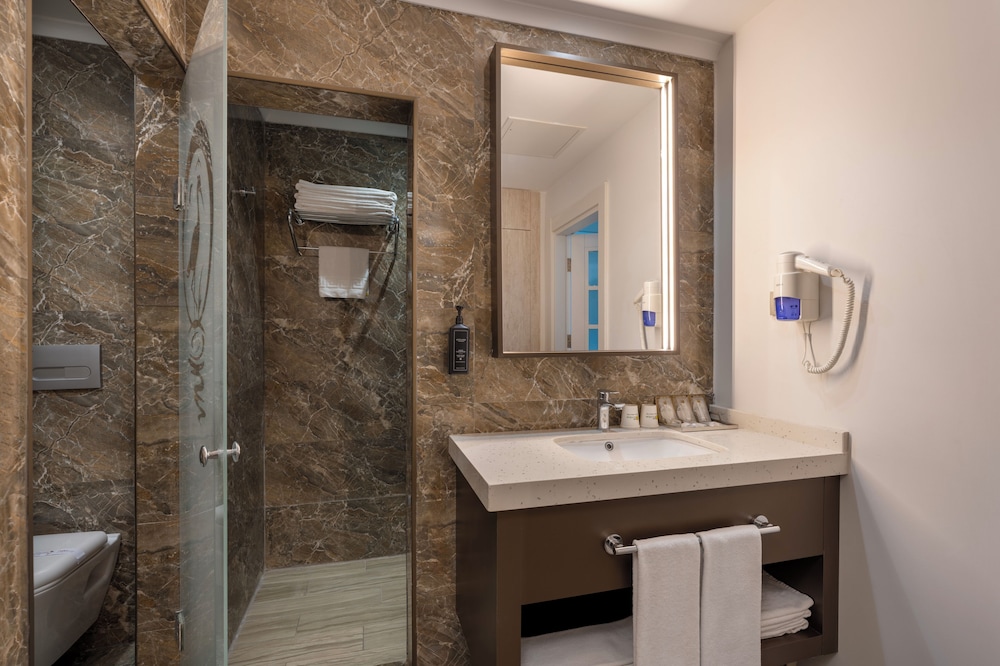 Port Nature Luxury Resort Hotel and Spa 62/63