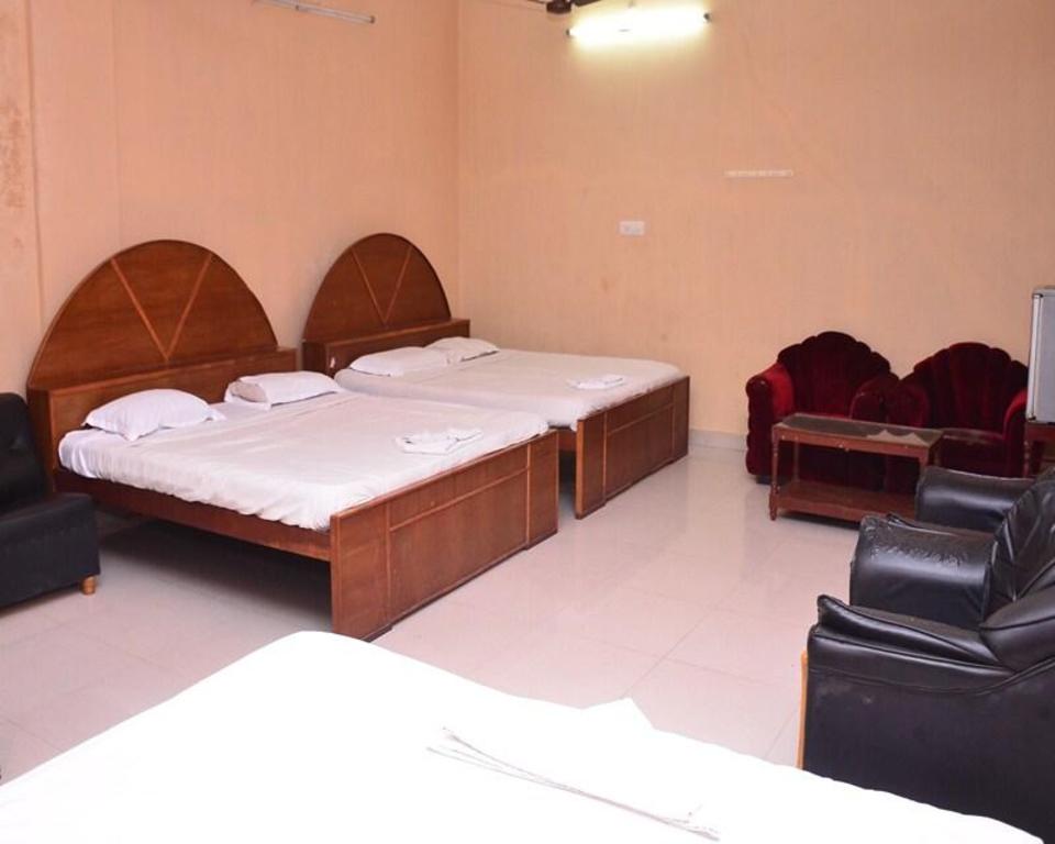 Hotel Soorya International 15/24