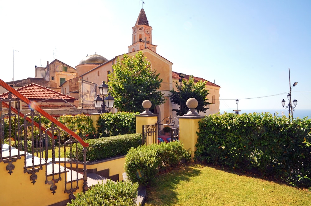 Villa Maria 5/35