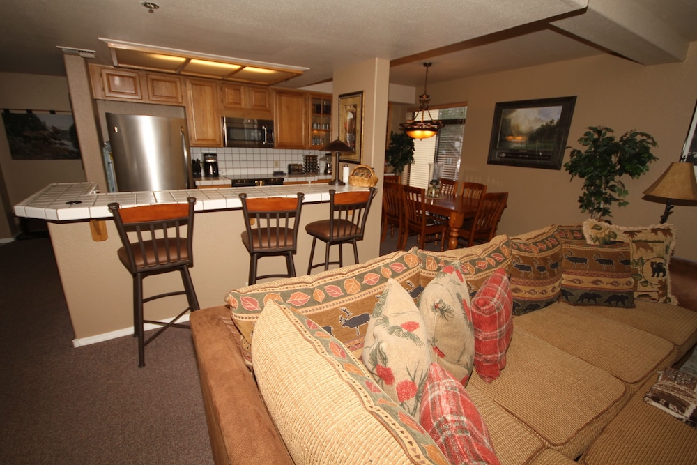 Mammoth Mountain Reservations Condo Collection 28/36