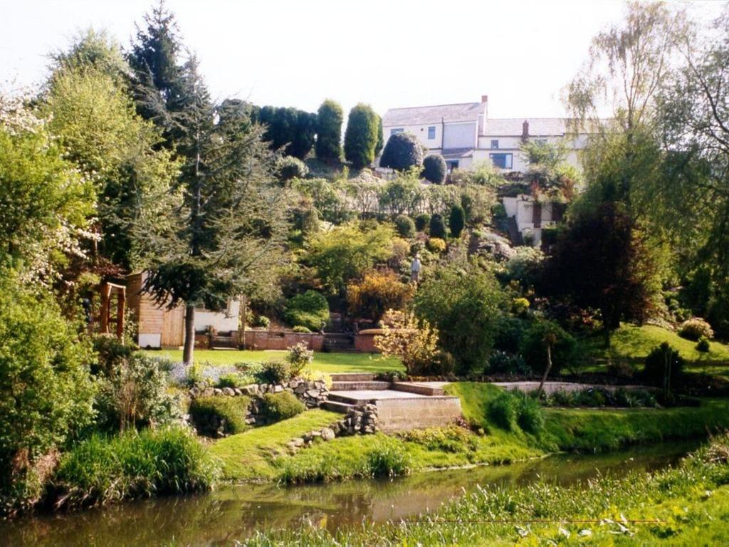 Brownhill House 15/17